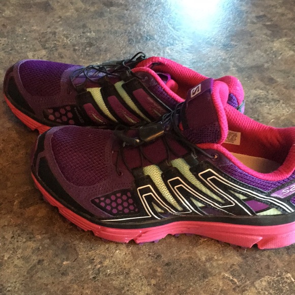 solomon tennis shoes